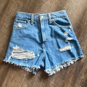 Levi High Waisted Mom Shorts